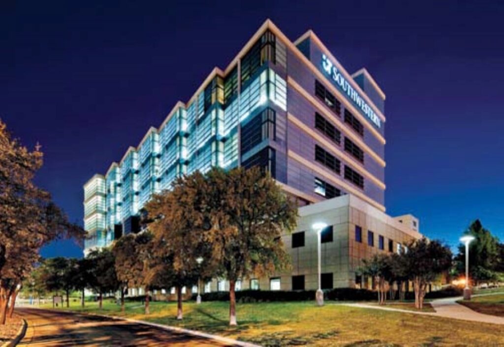 utsw-clinic-night - Serco Construction Group, LTD. UT Southwestern Ambulatory Clinic